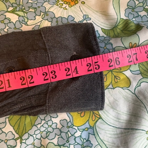 Men’s Kuhl Casual Button Up Size XL - Picture 8 of 8